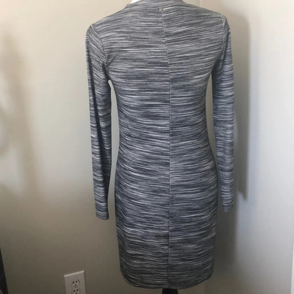{Trina Turk} Dress, size small Like New - Picture 5 of 7